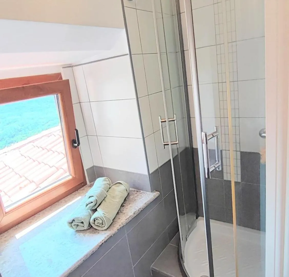Appartman Casa Fermeglia With Private Jacuzzie And Truffle Hunting Experience Roč Hırvatistan
