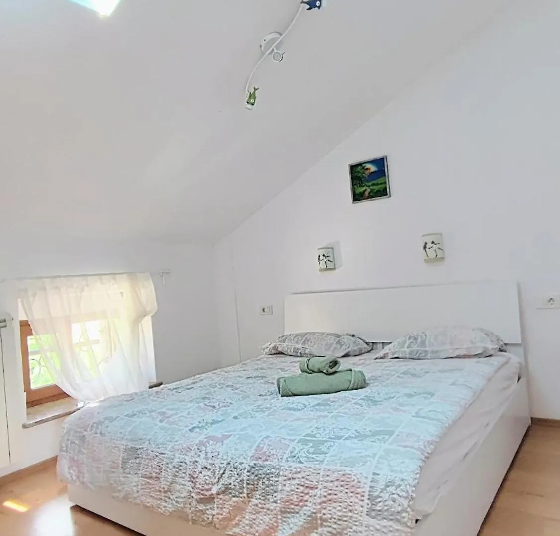 Appartman Casa Fermeglia With Private Jacuzzie And Truffle Hunting Experience 0*, Roc Croatia